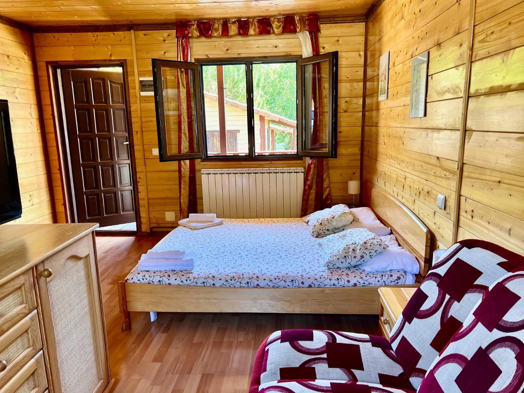 Camping Valle De Hecho Exterior photo